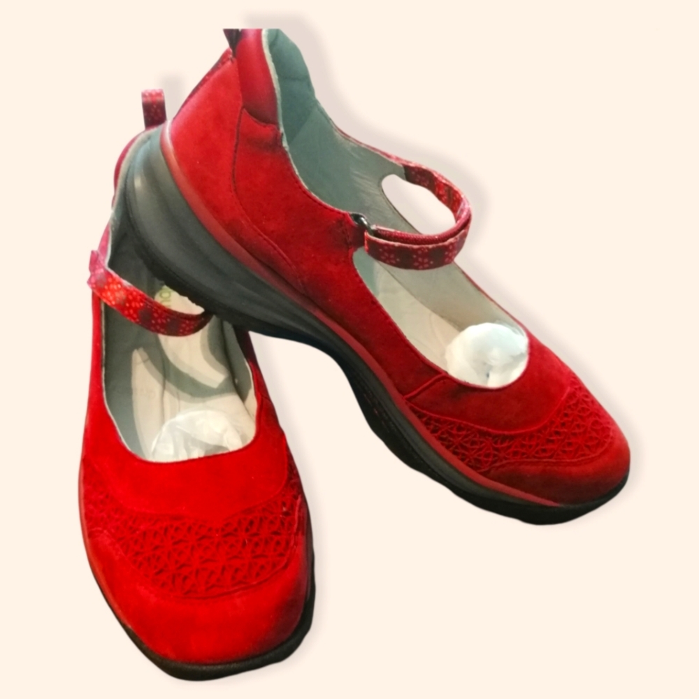 Jambu red leather comfortable shoe size 9